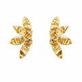 Brinco Flor Petalas Texturizadas e Zirconia