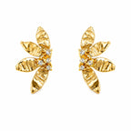 Brinco Flor Petalas Texturizadas e Zirconia