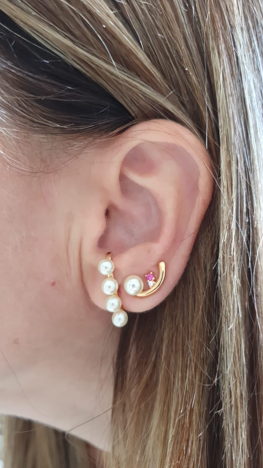 Brinco Ear Cuff Pérola e Pedra Pink