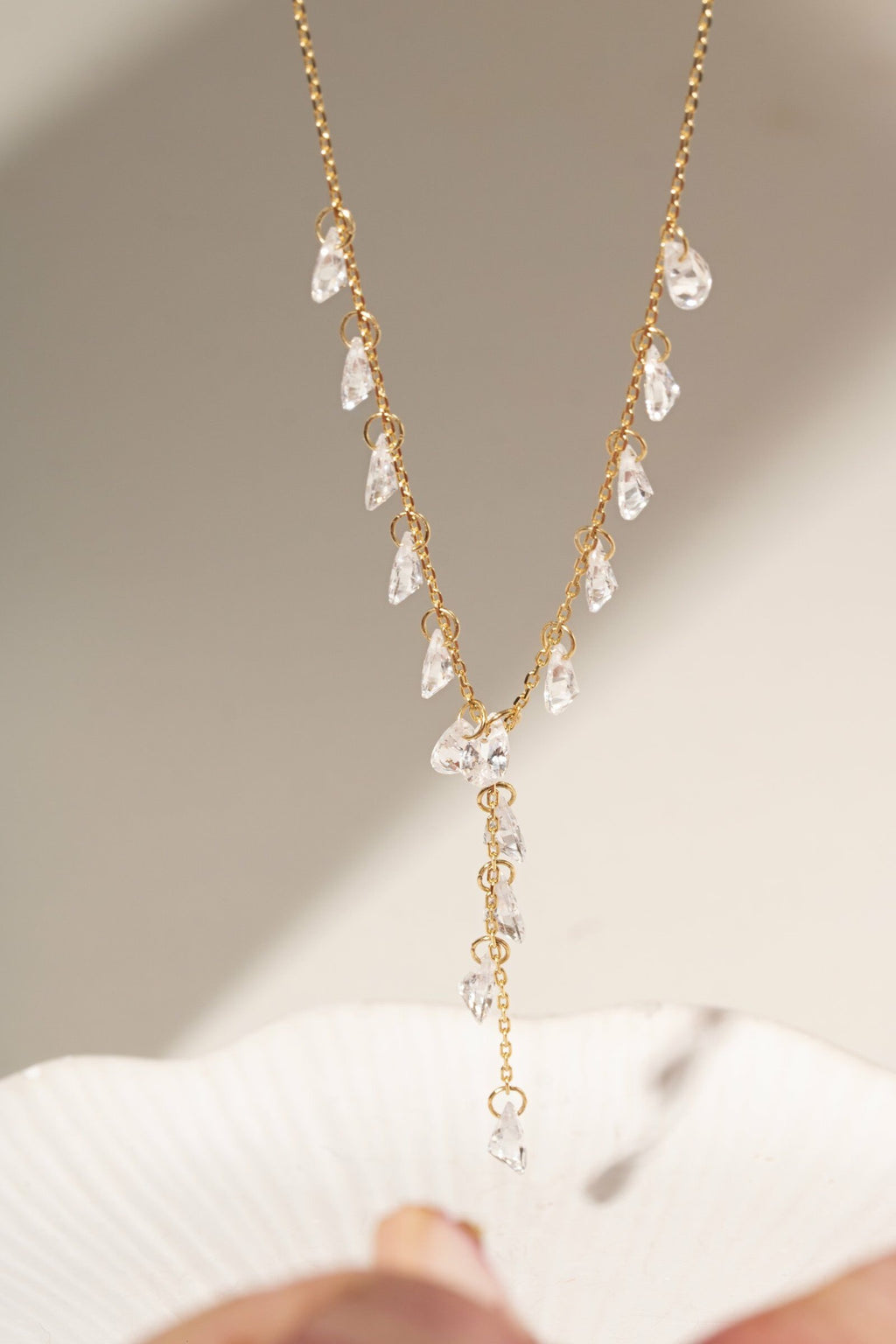Colar Gravatinha Gotas Zircônia Cristal
