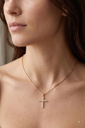 Pingente Cruz Cravejada em Ouro 18k