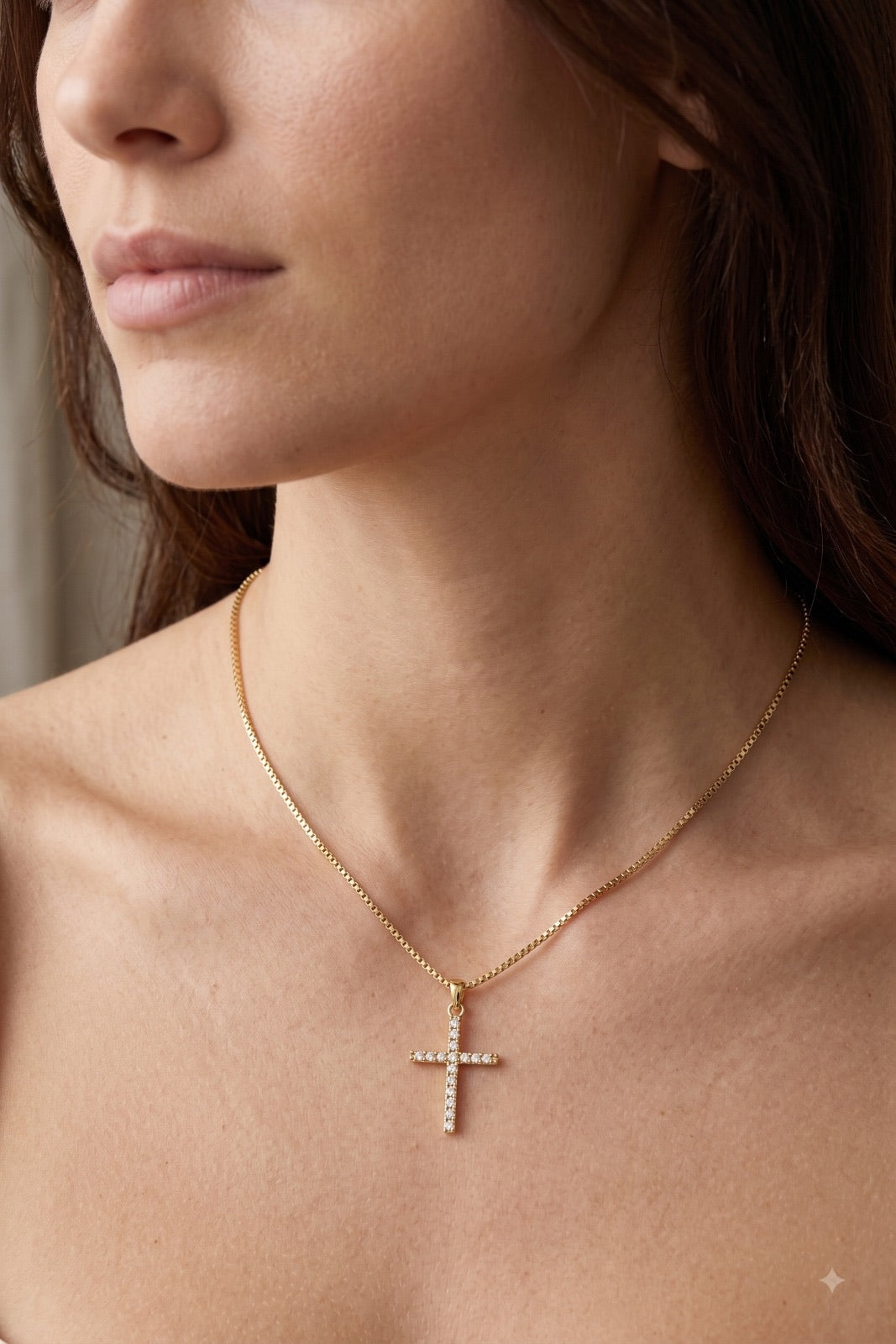 Pingente Cruz Cravejada em Ouro 18k