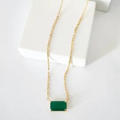Colar verde esmeralda